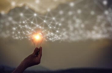 两个人互相暗恋有什么特征？